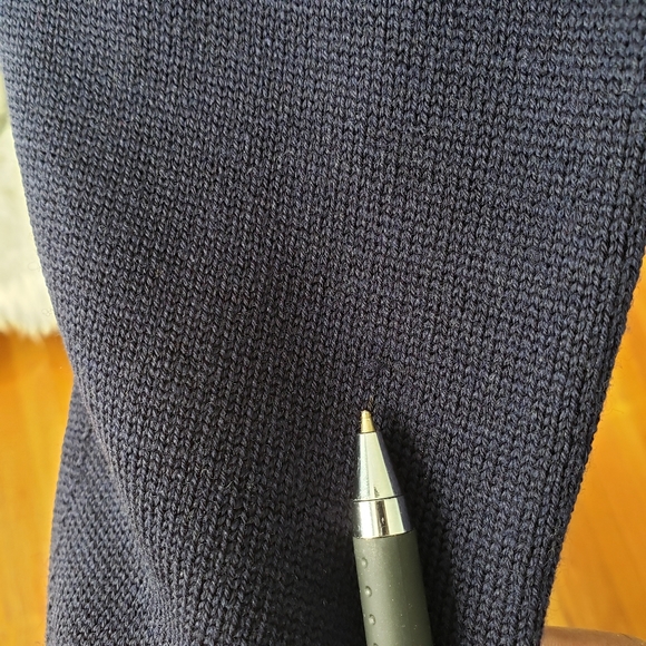 Navy Blue Burberry Sweater/Size 44 - Picture 15 of 16